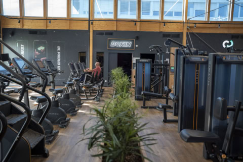 vue de l'intérieur d'une salle de sport keep cool