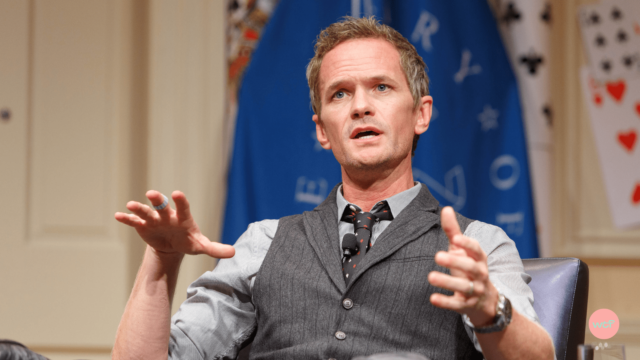Barney Stinson personnage de la série How I Met Your Mother.