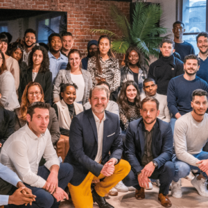 L'équipe Dom et Vie dans leurs locaux.