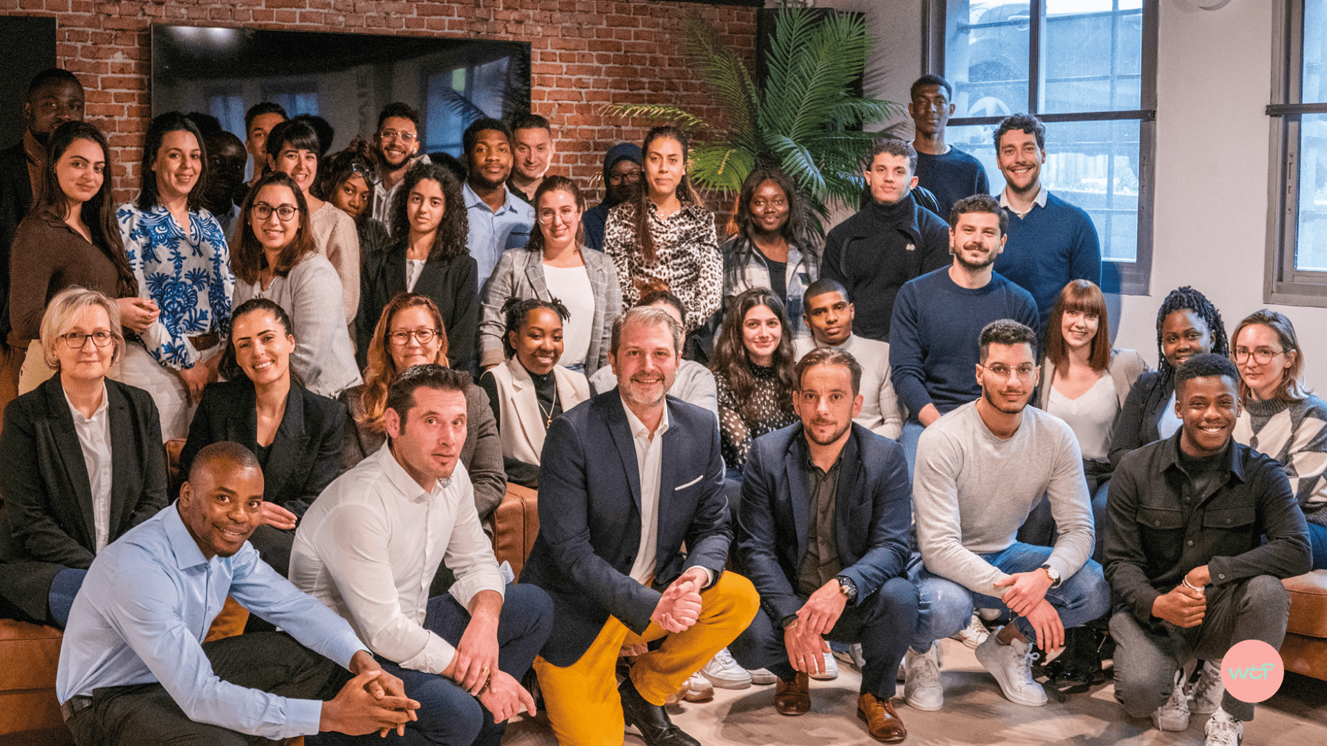 L'équipe Dom et Vie dans leurs locaux.