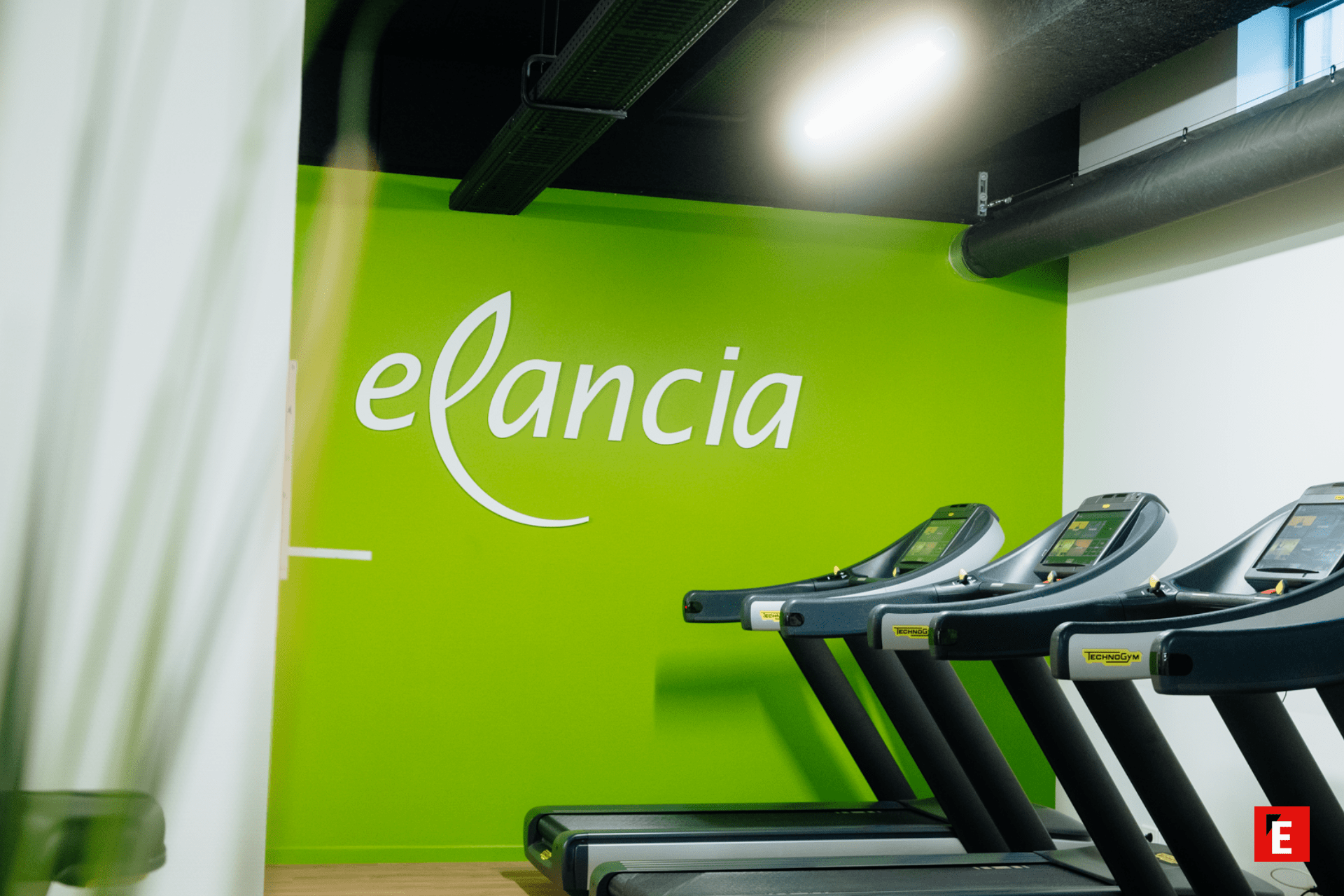 Franchise Elancia 6