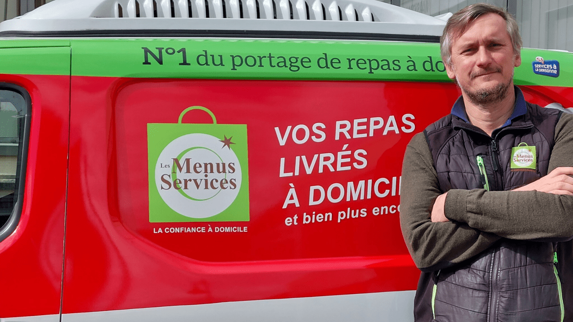 Romuald Vaur, Franchisé les Menus Services