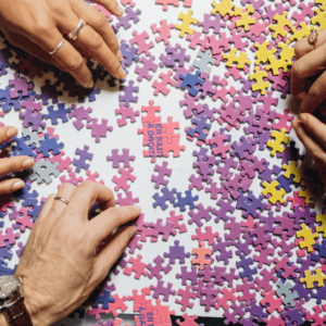 Un puzzle pour illustrer les défis de la communication en franchise.