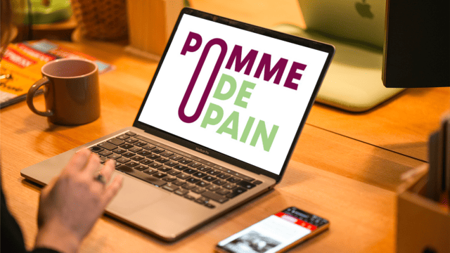Le logo Pomme de Pain sur un écran d'ordinateur.