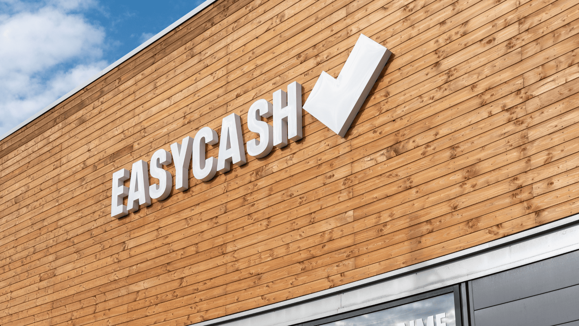 L'enseigne Easy Cash pour acheter et vendre au juste prix.