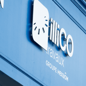 La devanture d'une boutique Illico Travaux.