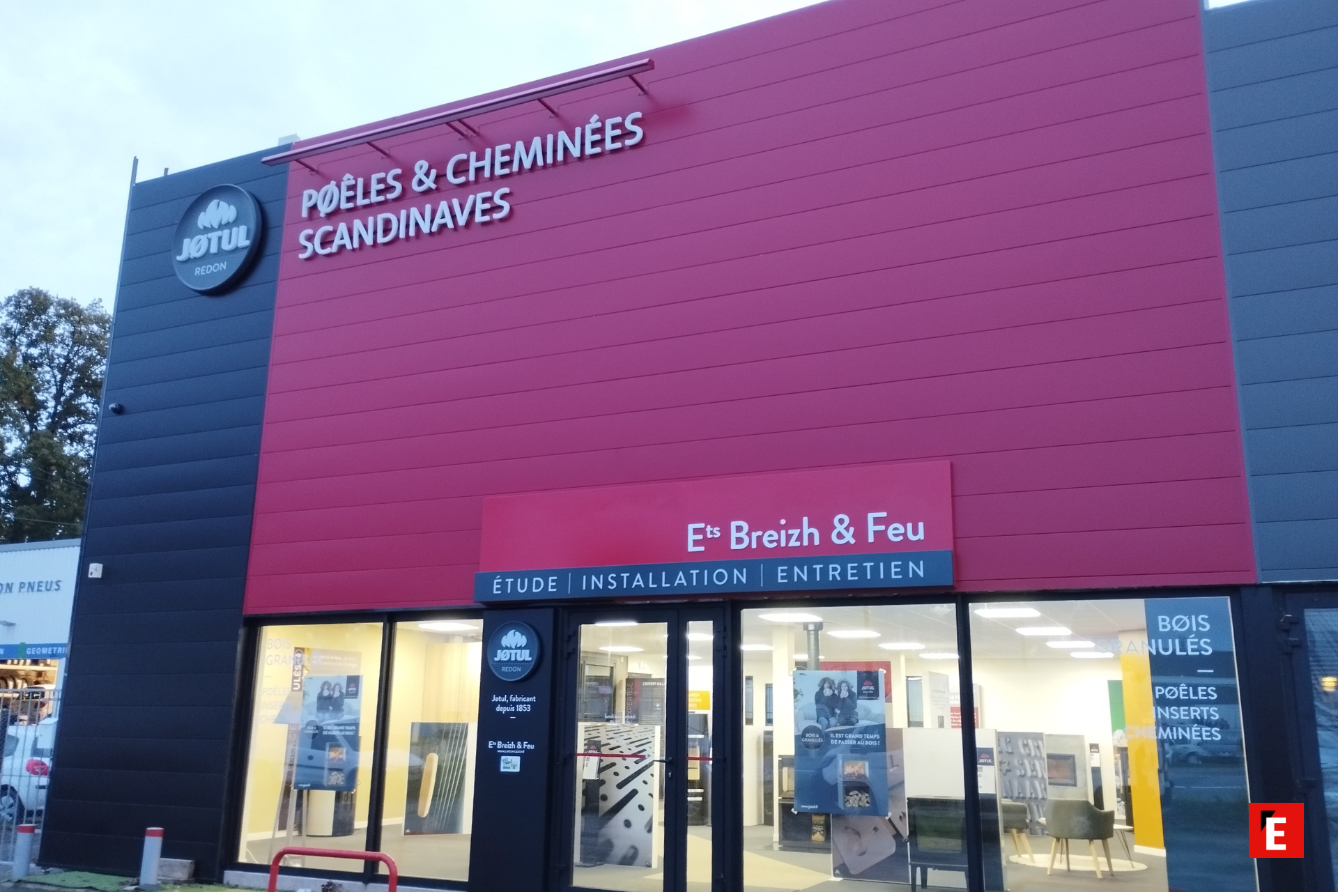 Franchise Jotul Poeles Cheminées 8