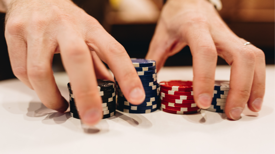 Des jetons de poker pour illustrer le risque de la création d'entreprise.