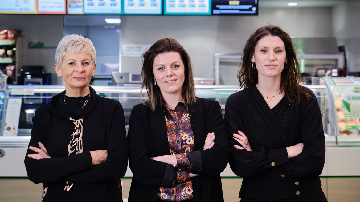 Monique Verdier et ses deux filles Lise et Célia.