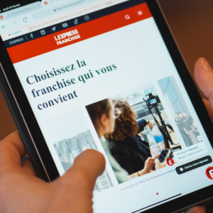 Tablette pour illustrer le choix de franchise