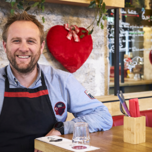 Olivier Metz franchisé L'Alsacien dans son restaurant.