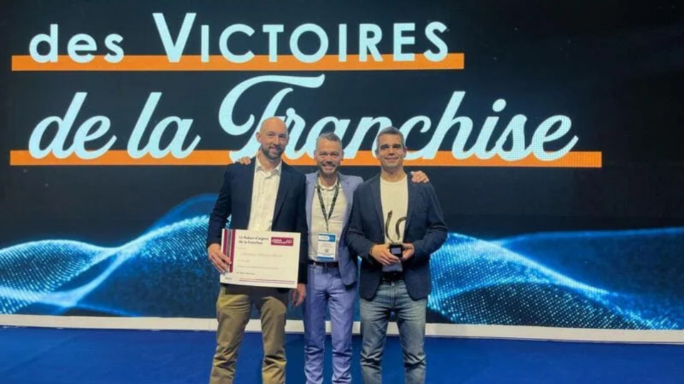 Antoine Moran et Sébastien Bourgoin, franchisés Basilic & Co à Nîmes, récompensés aux rubans de la franchise 2025 !
