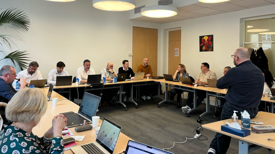 expert activ à paris