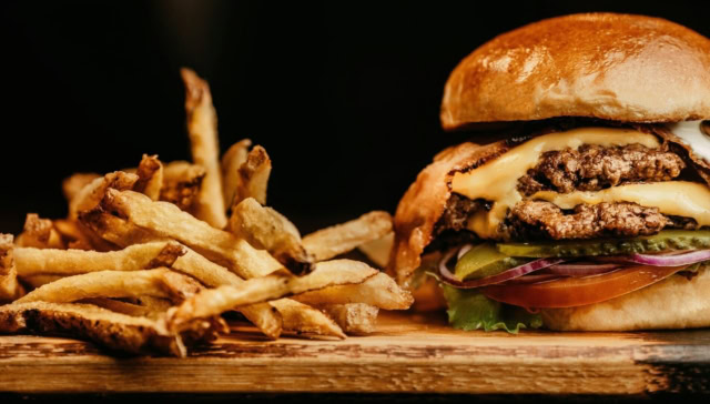 franchise restaurant quick burger