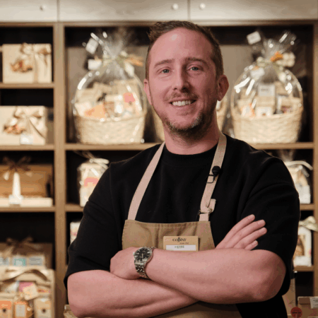 Pierre Roche, Responsable de boutique succursale