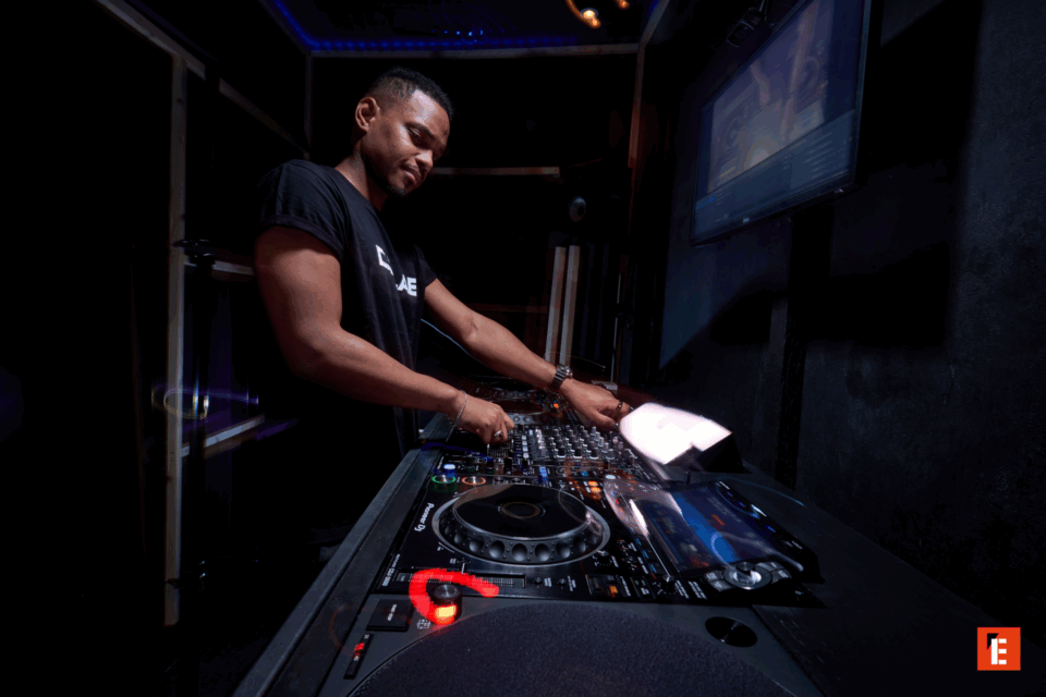 Franchise DJ LAB 13