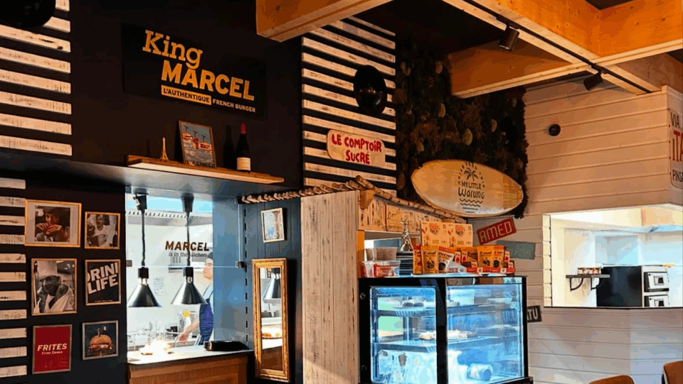 Article Food Court