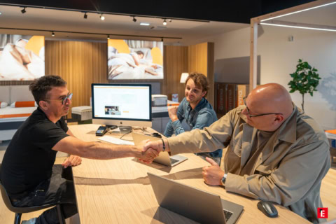 Emma Sleep 🇫🇷 2