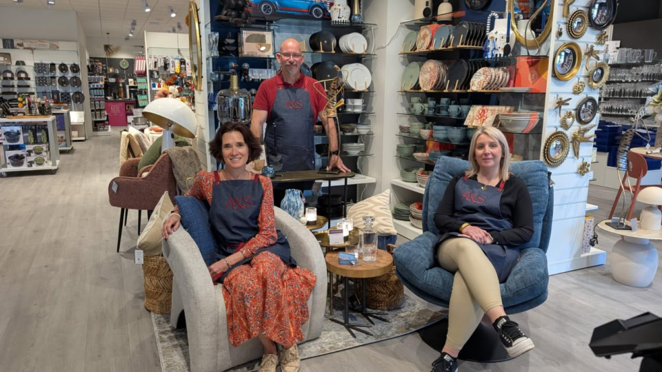 Pourquoi ouvrir un magasin Ambiance & Styles ? Deux exemples qui donnent envie d’entreprendre autrement