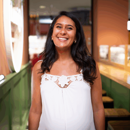 Camila Chouri, franchisée Lunicco posant pour son interview