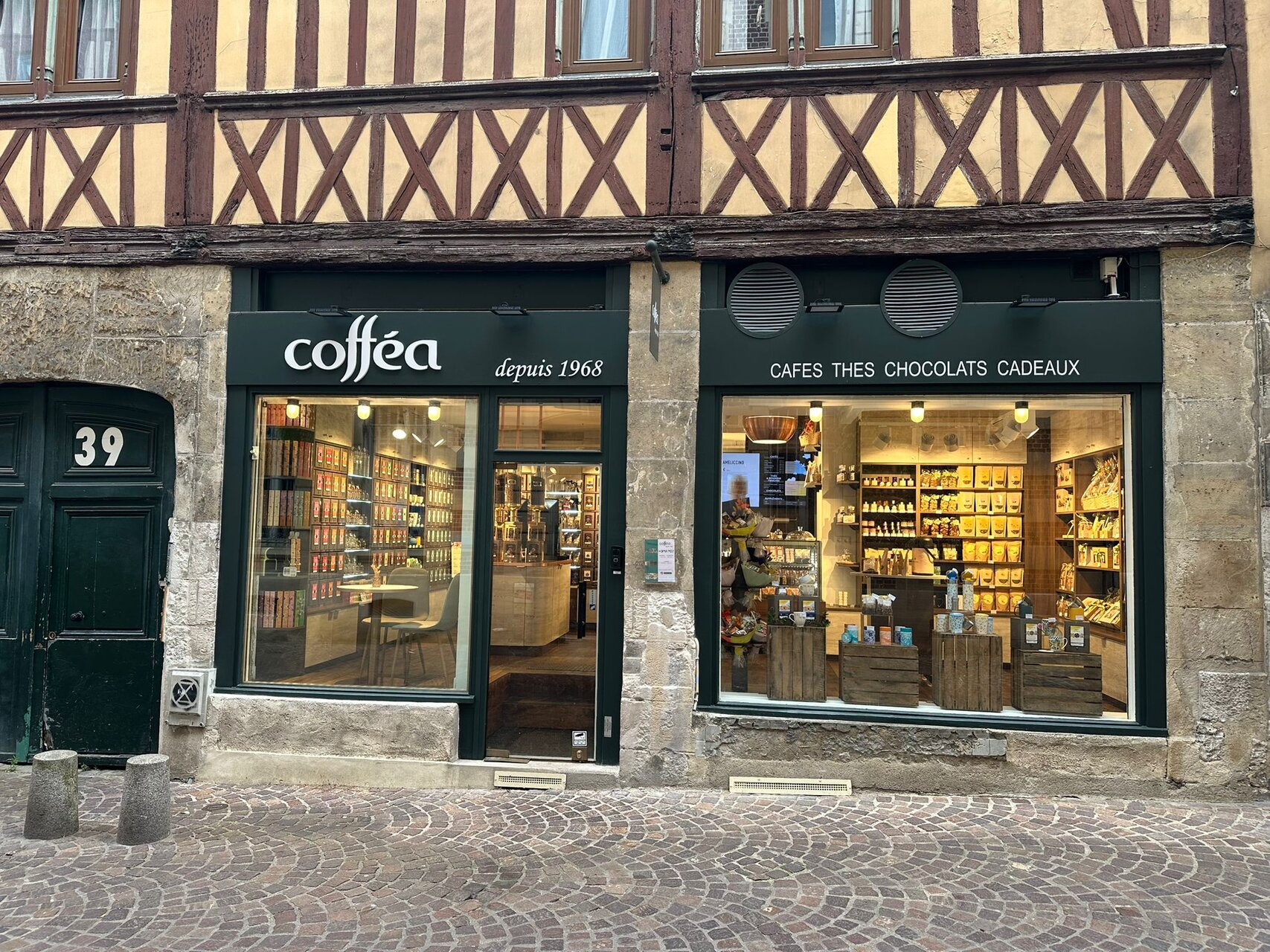 Extérieure d'une boutique Cofféa de Rouen