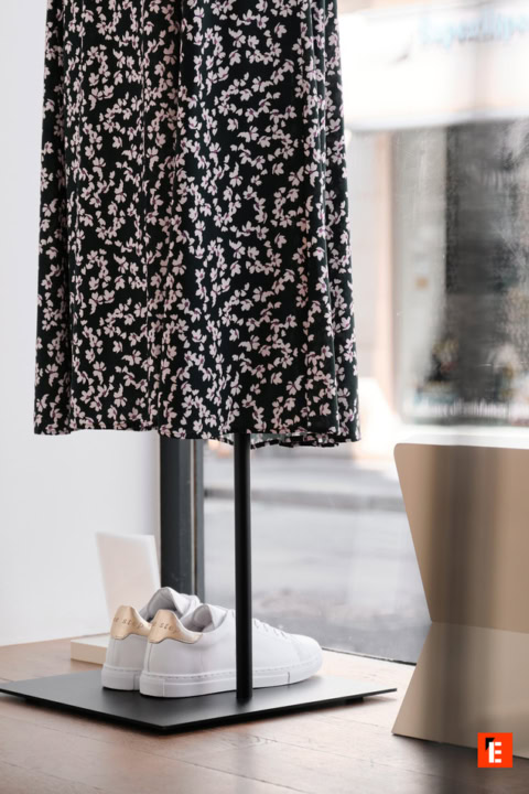 Vitrine de la boutique One Step.