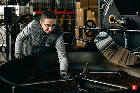 portrait dequipe julien torrefacteur lexpertise cafe au service du reseau litha espresso 1