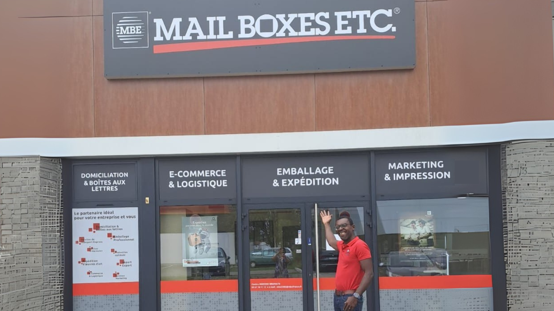 se reconvertir grace a la franchise avec mail boxes etc. 2