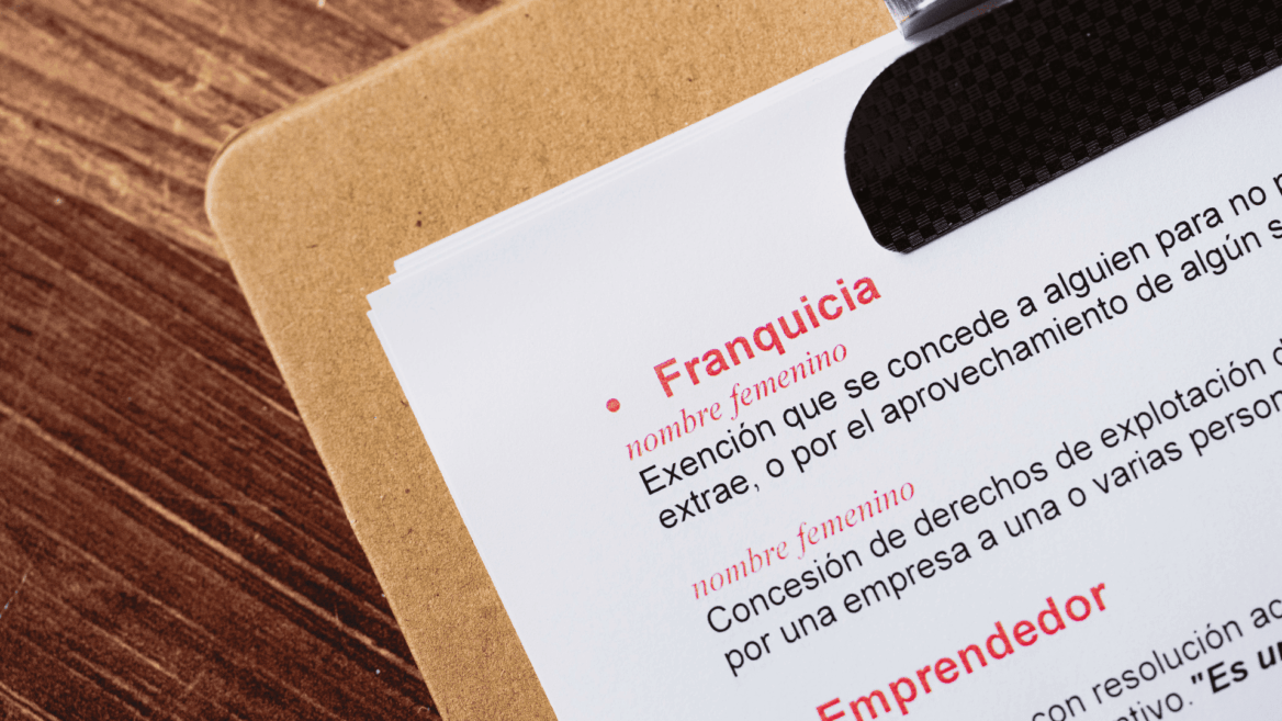 hoja donde aparece la palabra franquicia