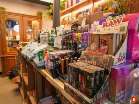 Produit Gardenz en boutique sur des étagères