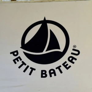 enseigne petit bateau