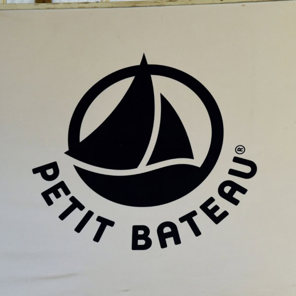 enseigne petit bateau