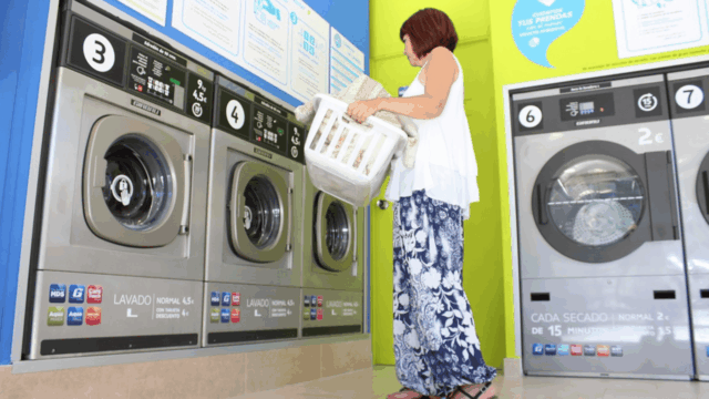 interior lavandería la wash