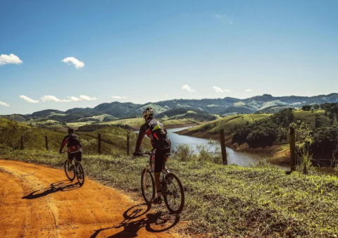 2 cyclistes en route