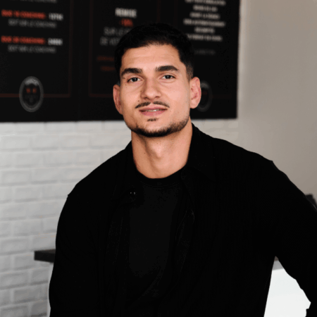 Antoine Gielata, Responsable des implantations