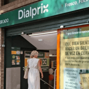 exterior tienda dialprix