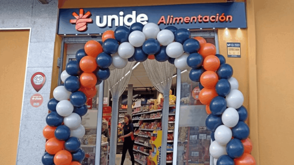 exterior tienda unide