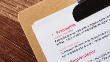 papel con definición de franquicia