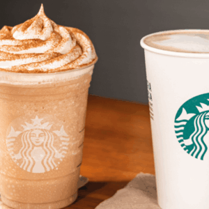 vasos con bebidas de starbucks