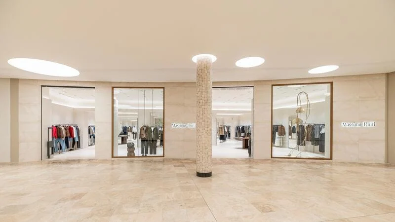 entrada tienda de moda massimo dutti