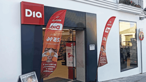 exterior supermercado dia
