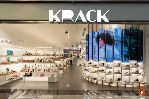 Tienda de calzado moderna con marcas variadas.