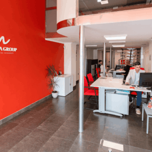 interior local medialia