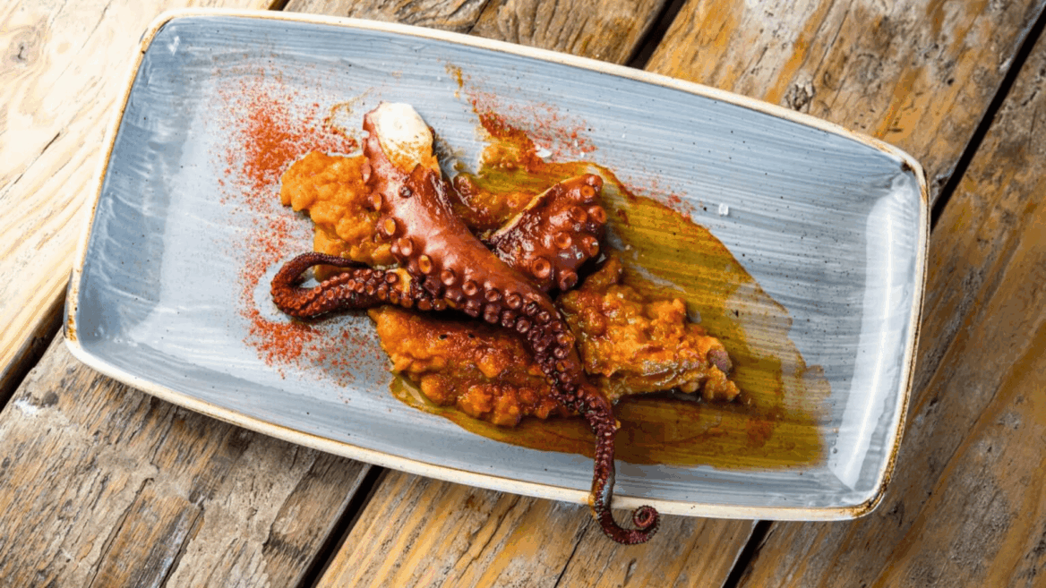 pintxo pulpo en plato