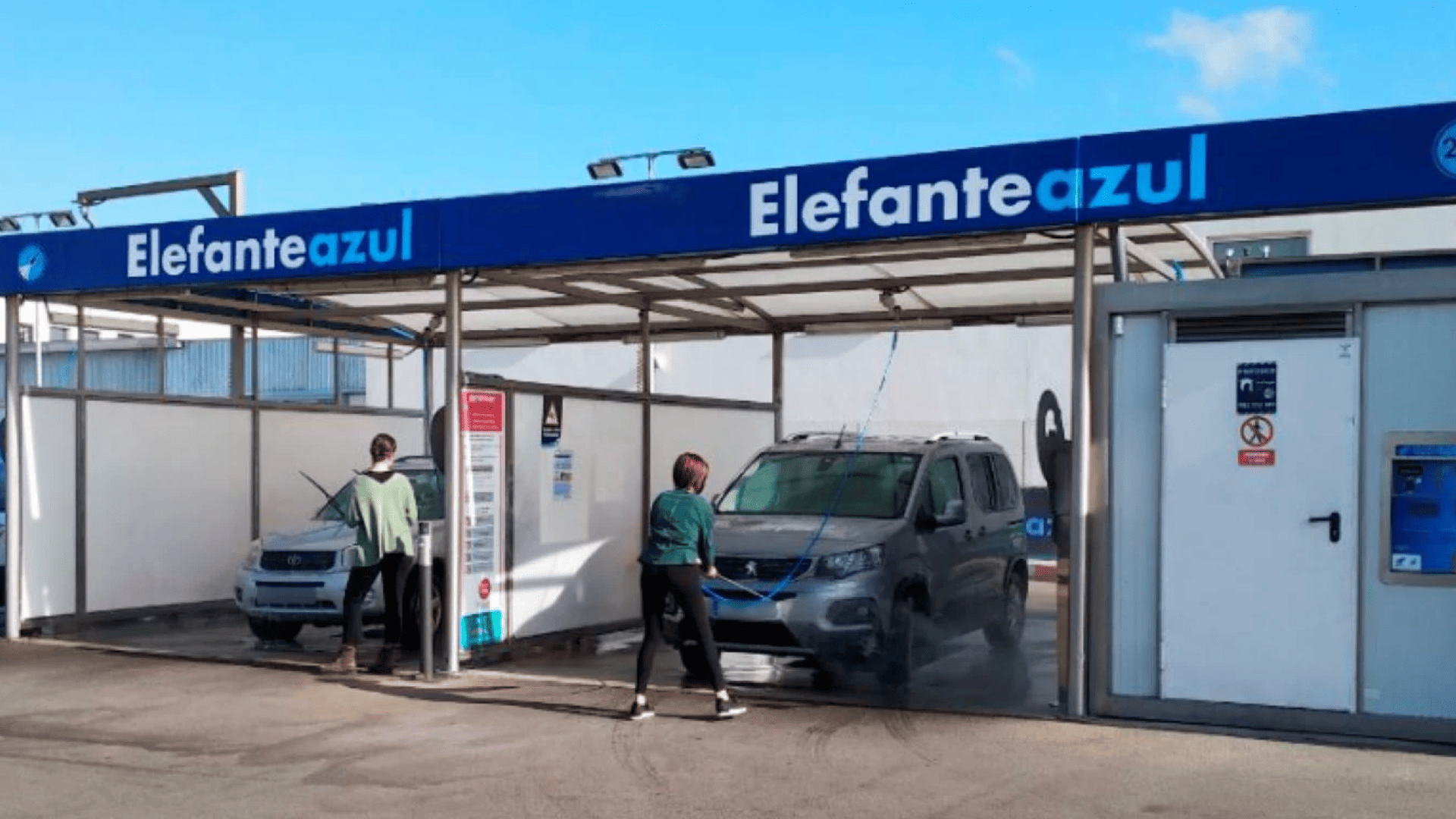 centros de lavado elefante azul