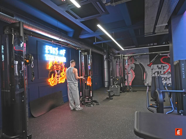 franchise neoness 38