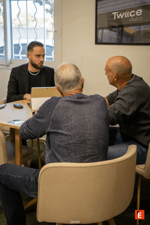 franchise twiice auto 9