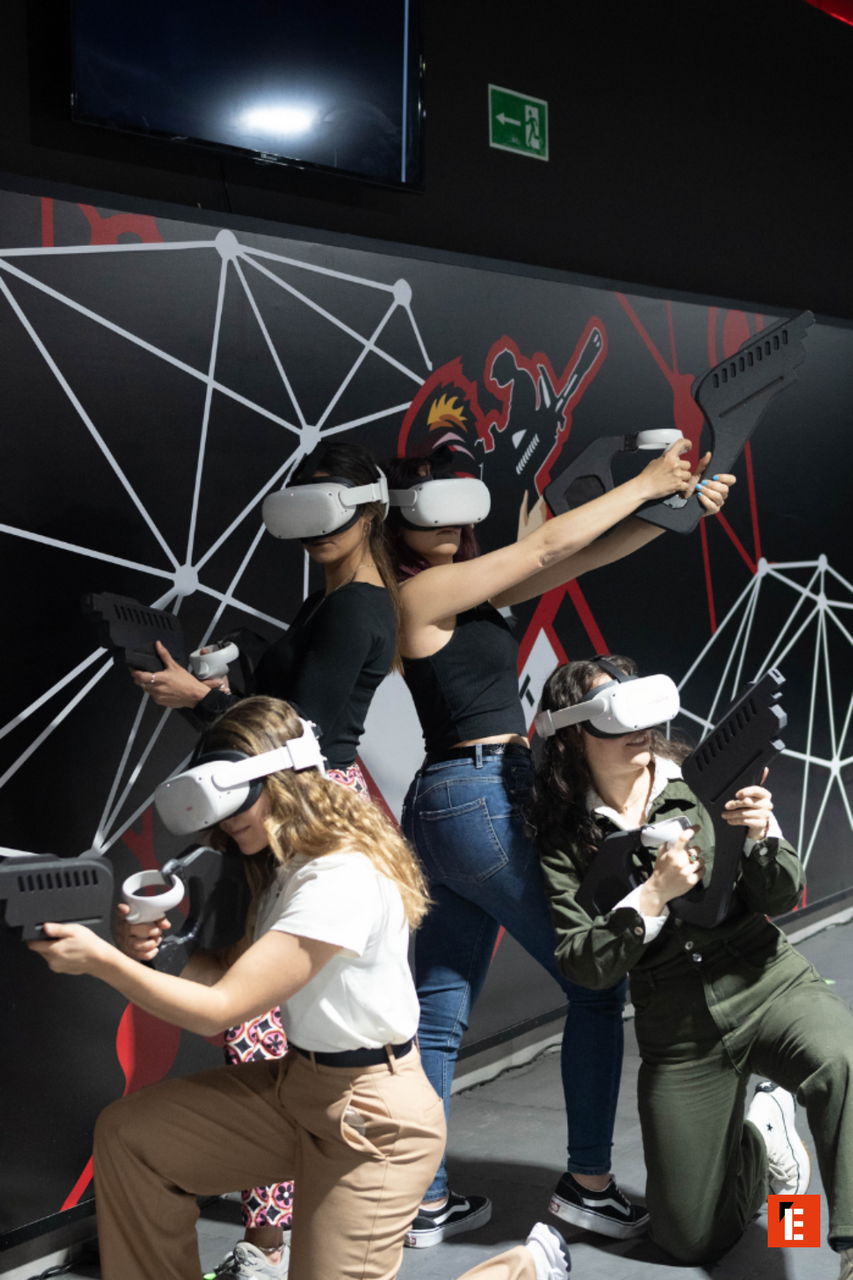 franquicia virtual revolution 12