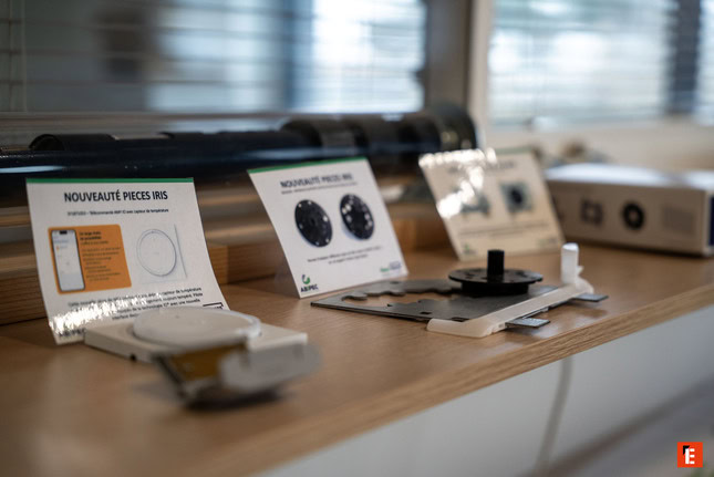 présentoir de composants mécaniques et Électroniques