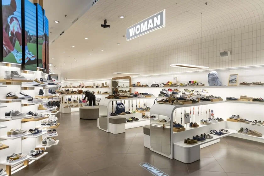 zapatillas calzado en tienda